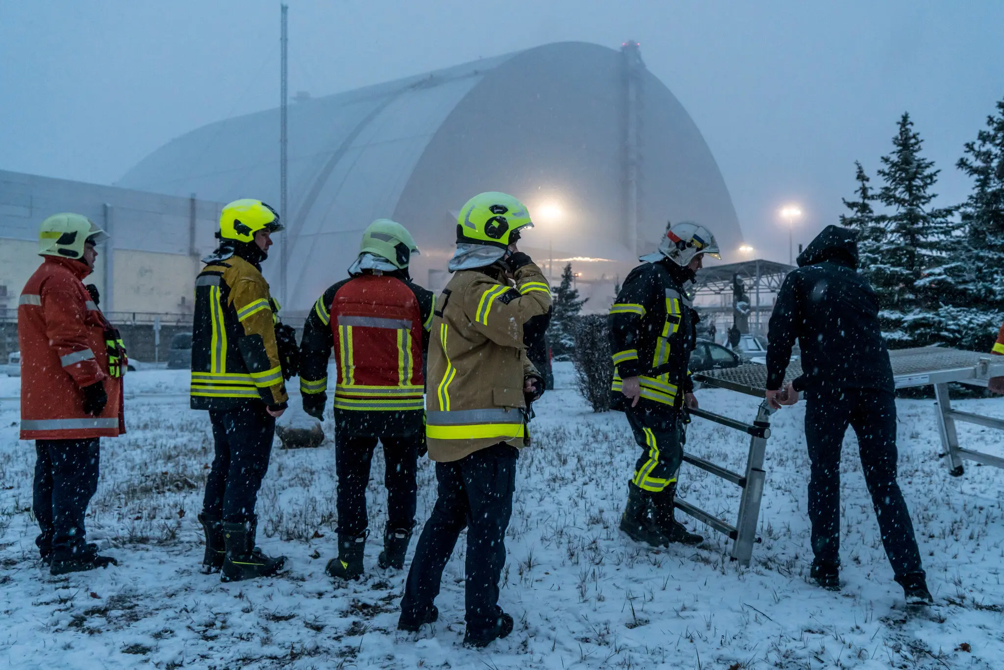 Протокол безпеки Чорнобиля під ударом дронів: чому пробоїна в арці критична